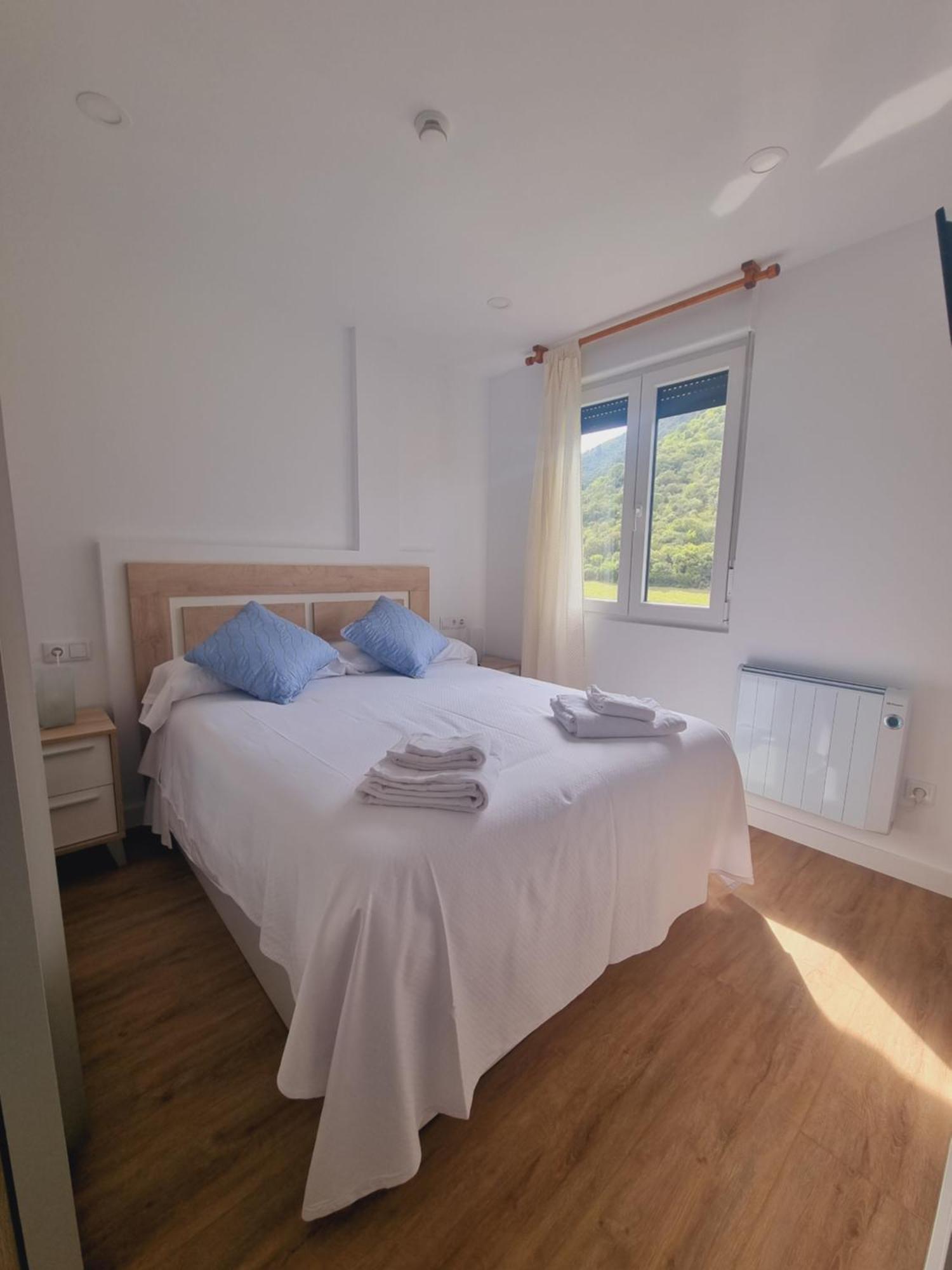 Maile Apartamentos Potes Habitación foto