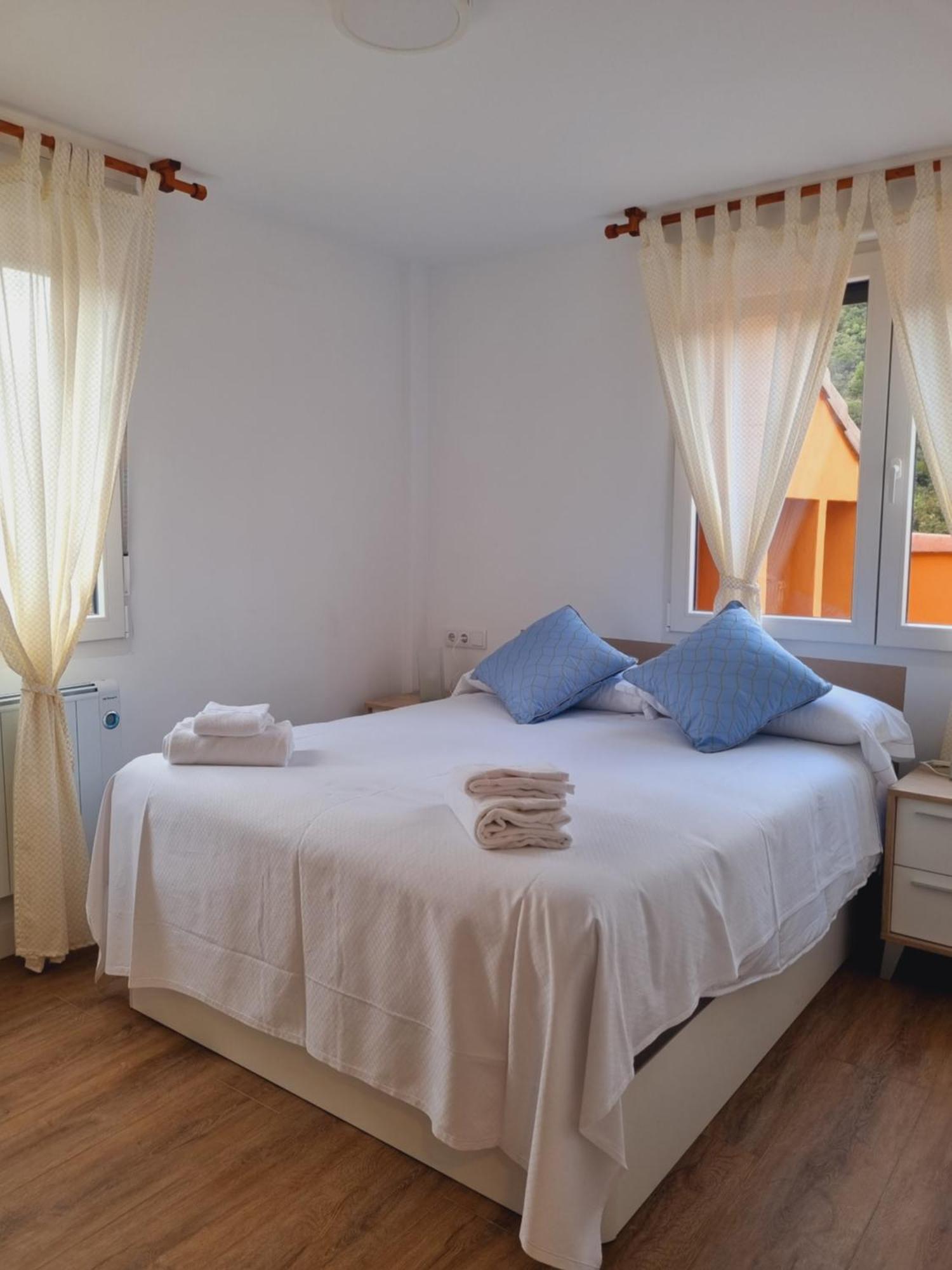 Maile Apartamentos Potes Habitación foto