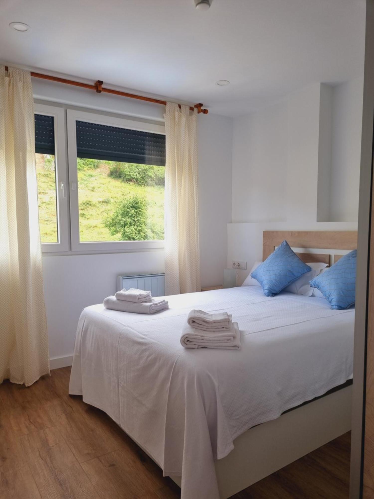 Maile Apartamentos Potes Habitación foto